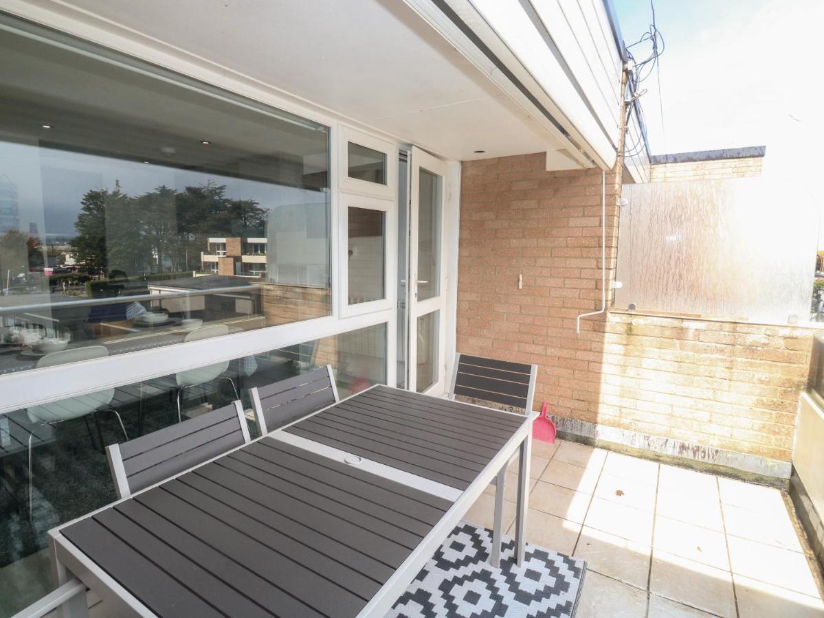 Sunny View Apartment Dawlish Bagian luar foto